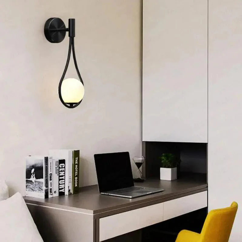 Delphine – Modern Wall Lamp