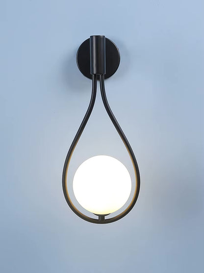 Delphine – Modern Wall Lamp